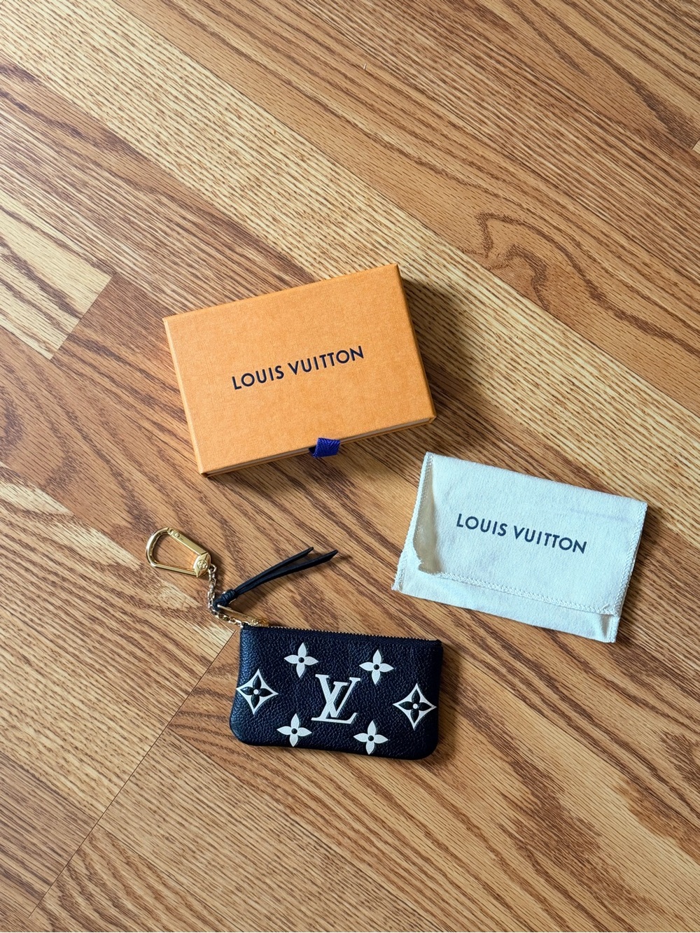 Louis Vuitton Key Pouch M80885 NIB